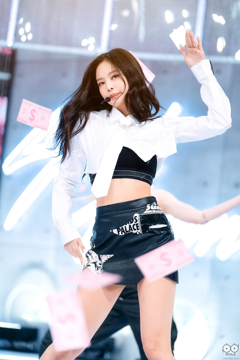 220925 BLACKPINK Jennie - 'Shut Down' at Inkigayo documents 5