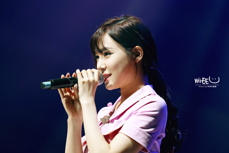 140315 Girls' Generation Tiffany at WAPOP Concert documents 6