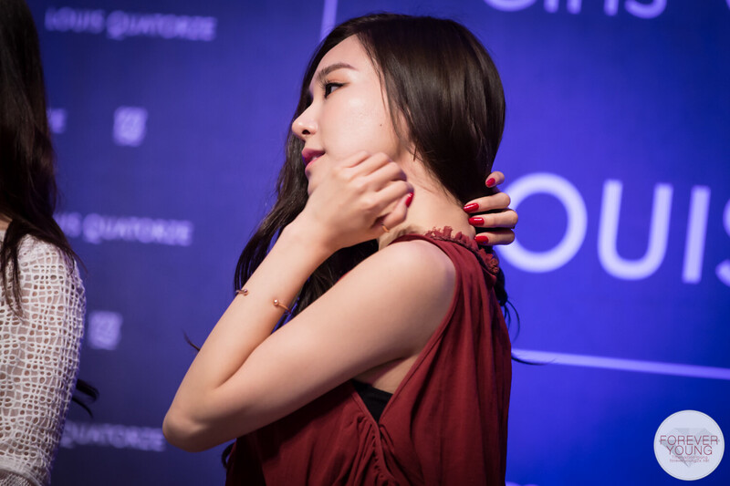 150423 Girls' Generation Tiffany at Louis Quatorze VIP Premier Event documents 1