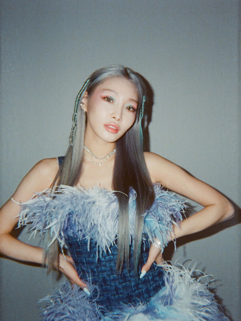 220831 M2 Twitter Update - Chungha August Film Camera Photos documents 2