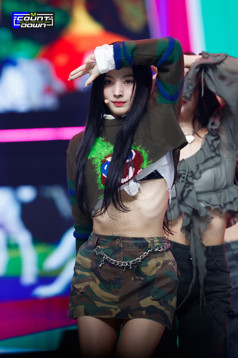 220929 NMIXX Jinni - 'DICE' at M COUNTDOWN documents 6