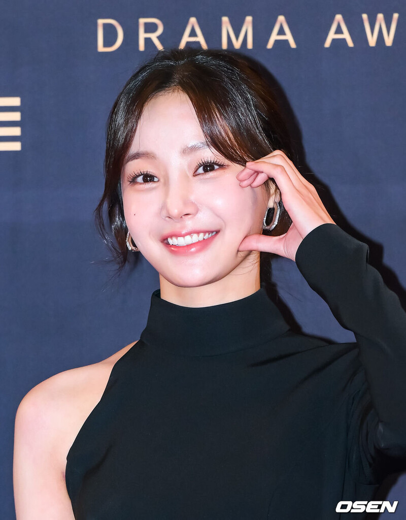 221230 Yeonwoo - MBC Drama Awards 2022 documents 11