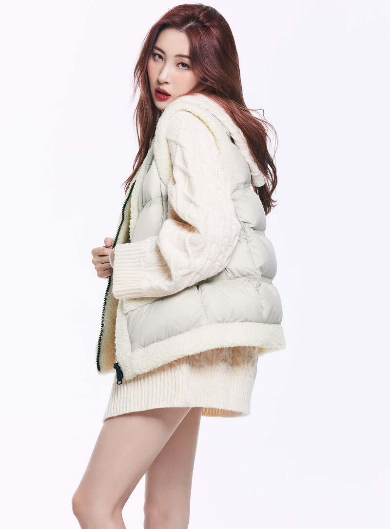 Sunmi for PEUTEREY FW 2022 Collection documents 7