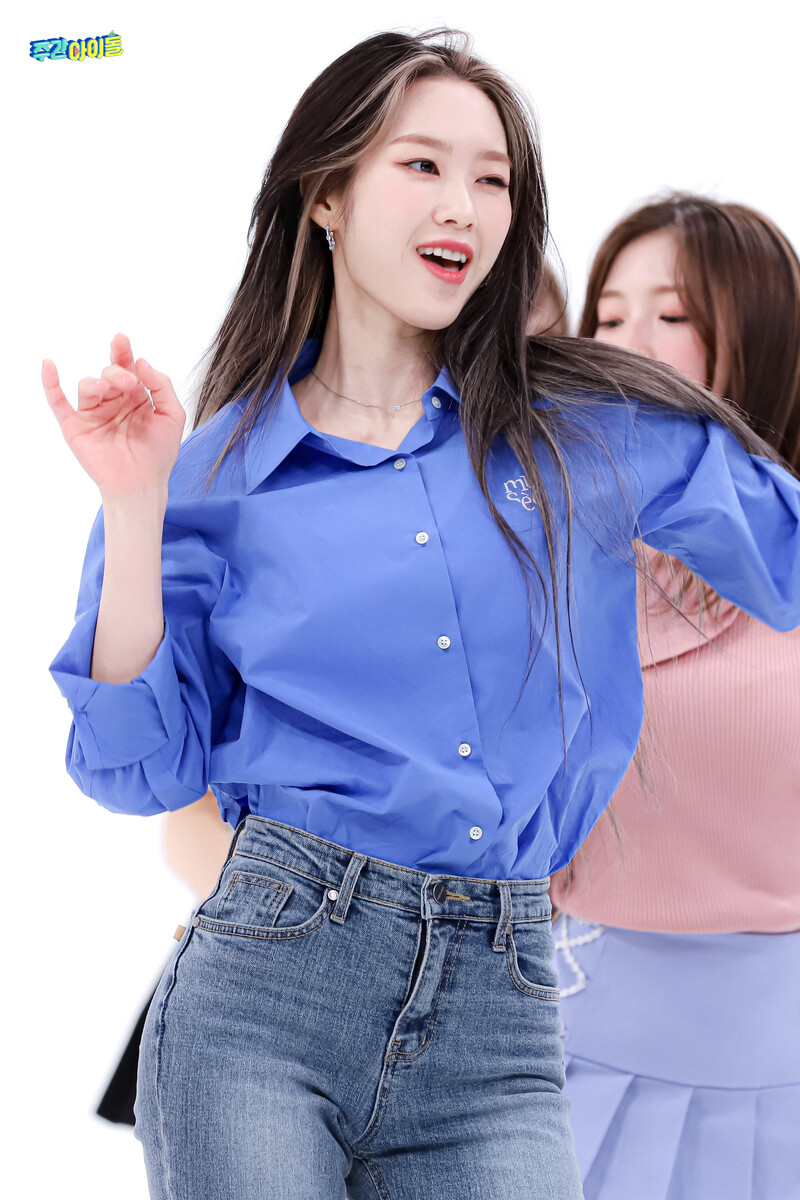 220329 MBC Naver - OH MY GIRL at Weekly Idol documents 19