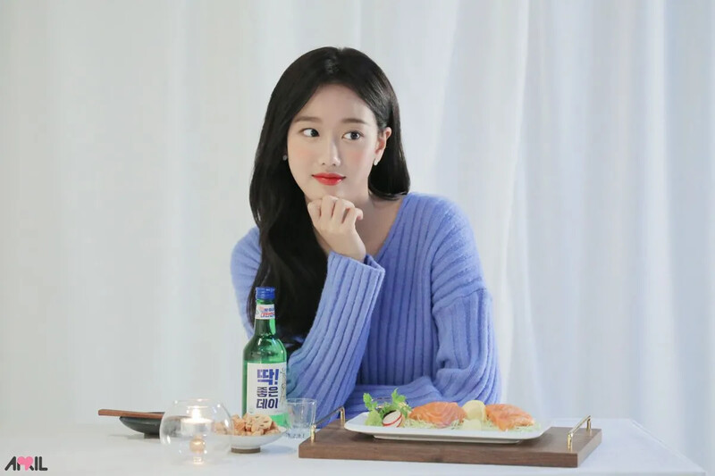 200120 April Vlive Update - Naeun's Good Day Soju photoshoot behind ...