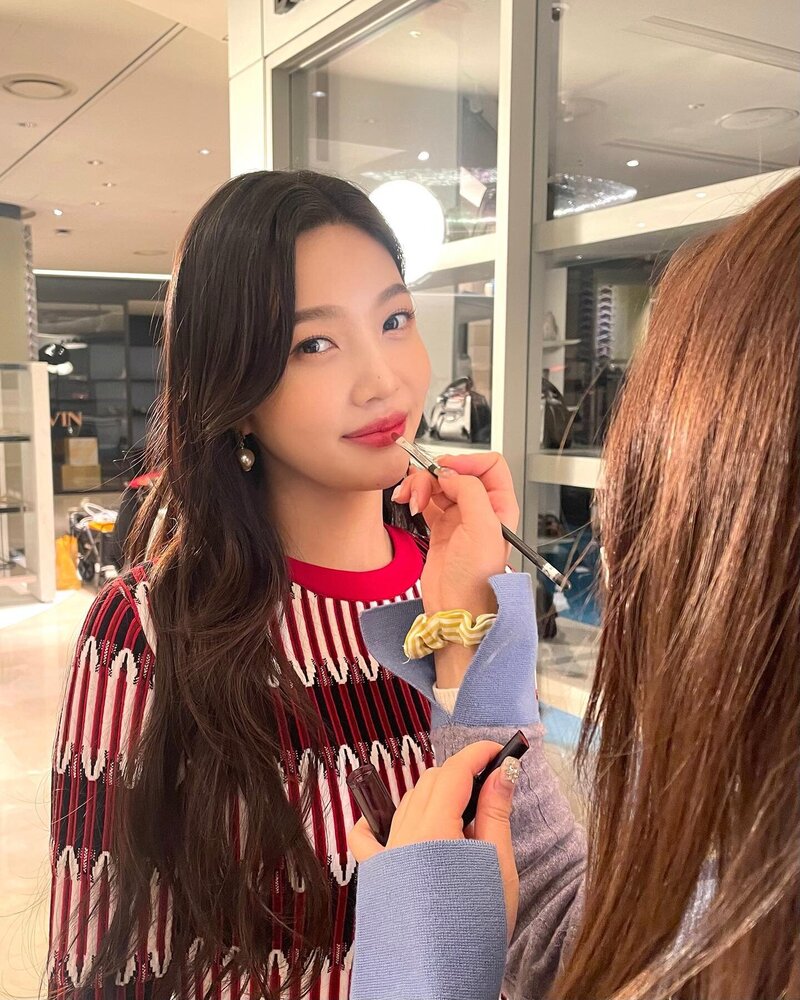 220202 Red Velvet Joy Instagram Update documents 5