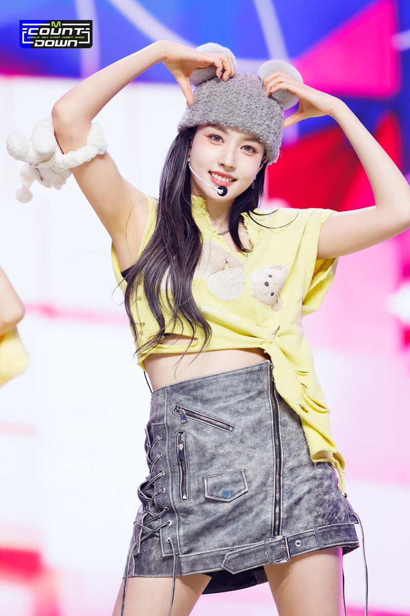 230302 STAYC Yoon 'Teddy Bear' at M Countdown documents 1