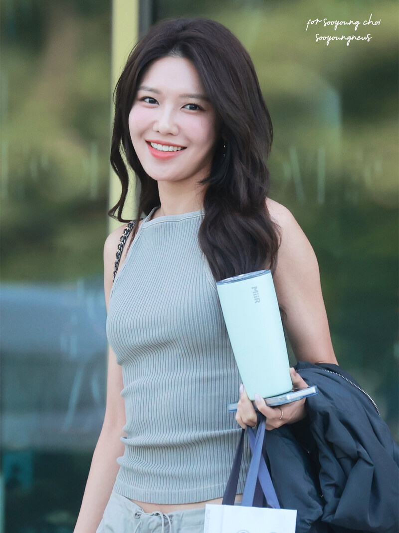 230604 Sooyoung - 'The Odd of Love' Concert Commute documents 1