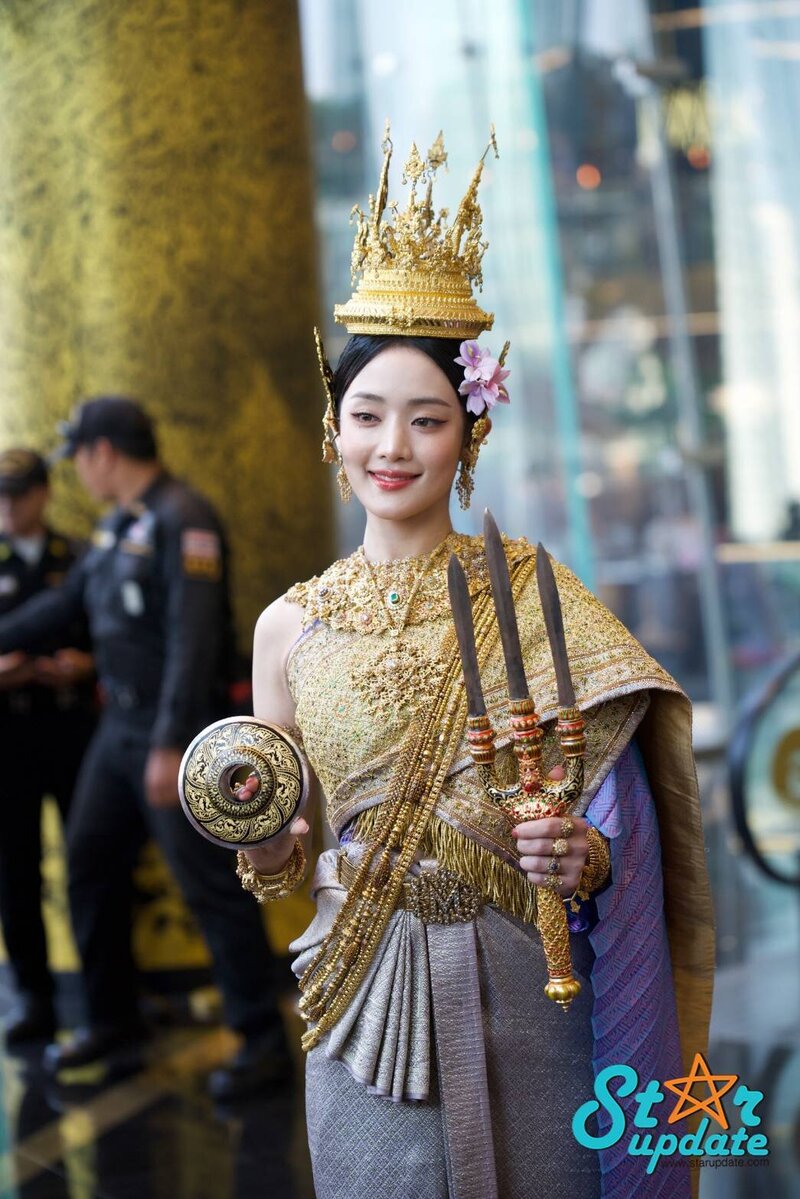 240414 (G)I-DLE Minnie - Songkran Celebration in Thailand documents 29