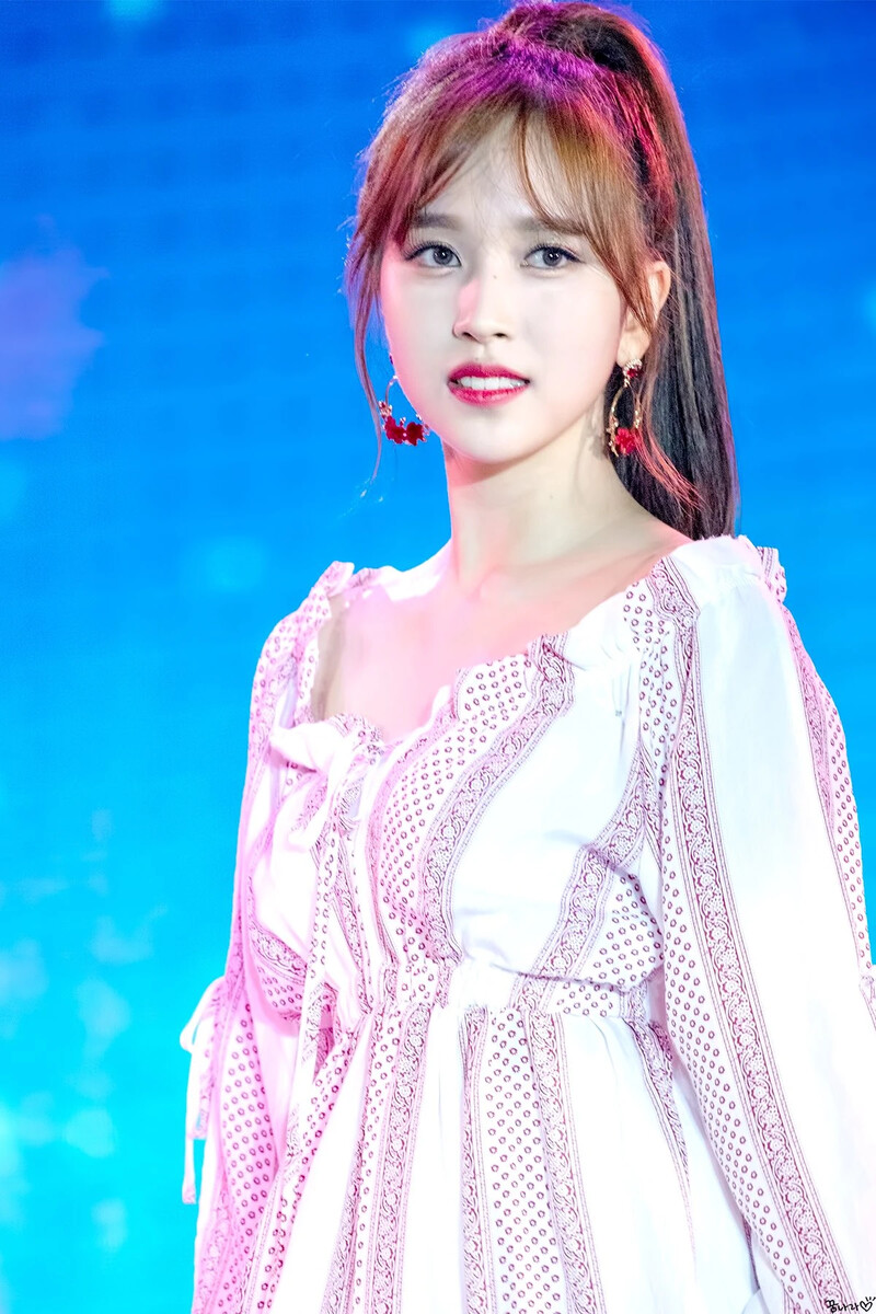 181201 TWICE Mina - Concert in Guam | kpopping