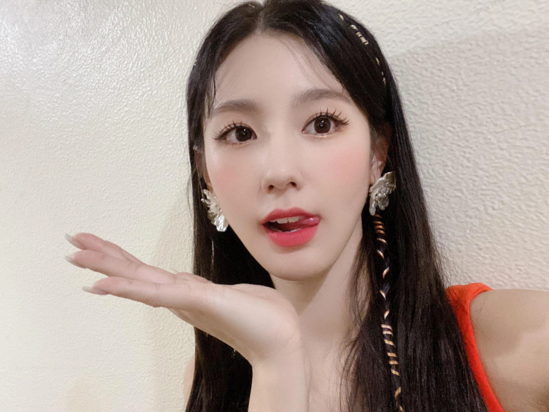 210418 U Cube Update - (G)I-DLE Miyeon documents 5