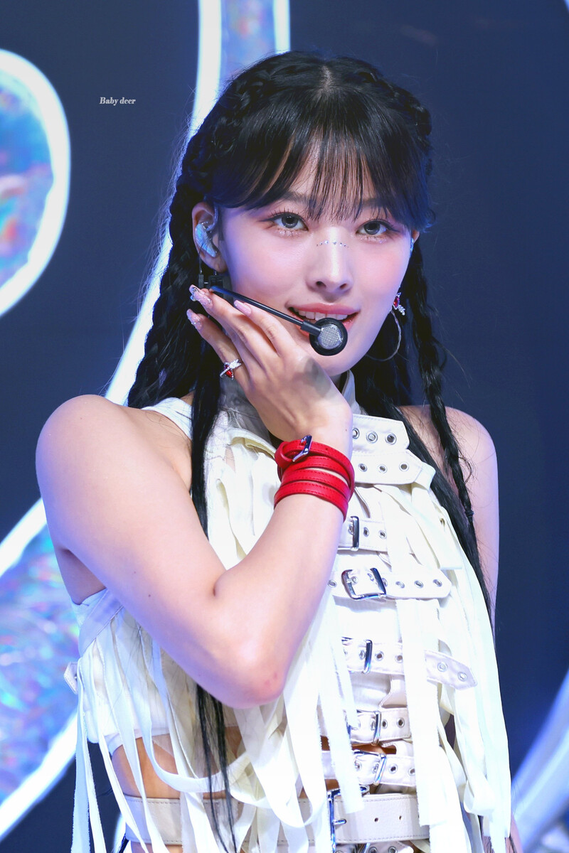 231011 JINI - "An Iron Hand In A Velvet Glove" Debut Showcase documents 5