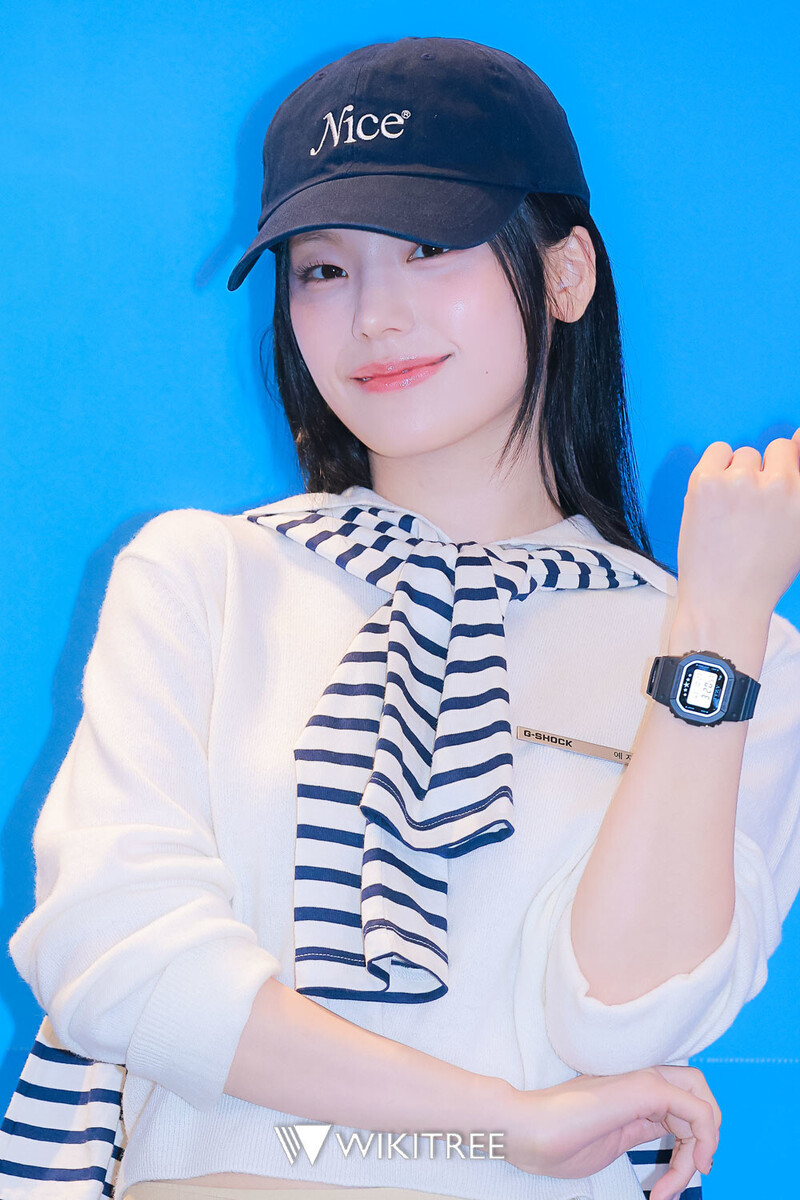 241023 ITZY Yeji at G-Shock Fansign documents 2