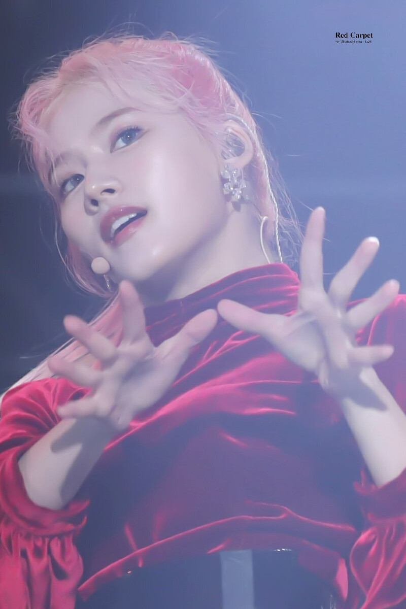 191006 TWICE Sana - SBS Super Concert documents 10