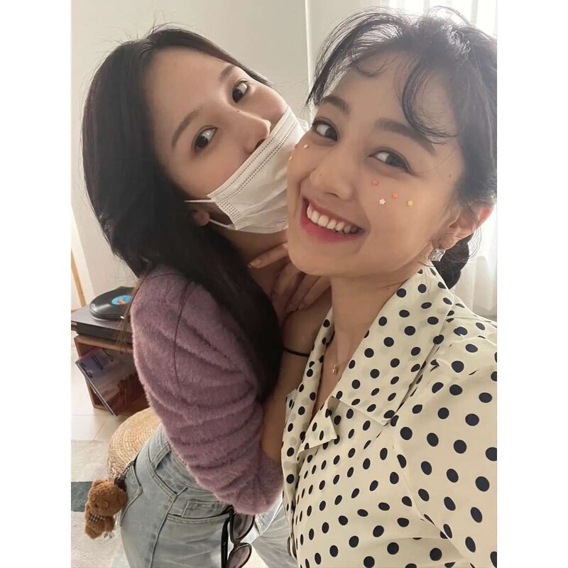 210816 TWICE Instagram Update - Jihyo documents 9