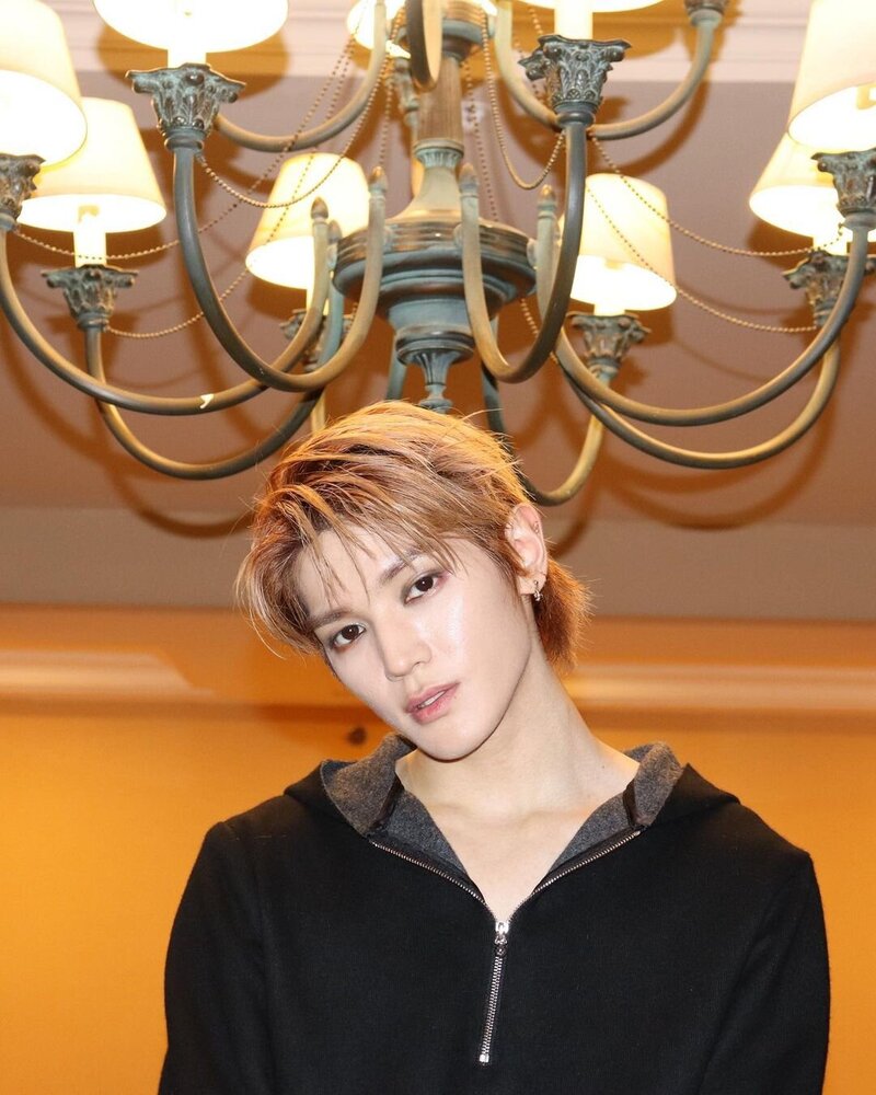 230123 NCT Taeyong Instagram Update documents 4