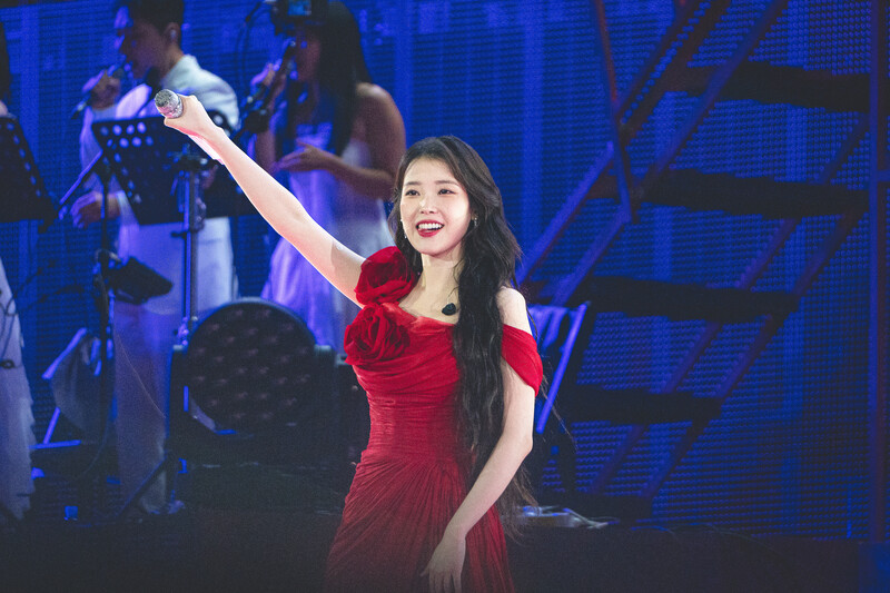 240921 IU - HEREH World Tour Concert Encore: The Winning in Seoul Day 1 documents 3