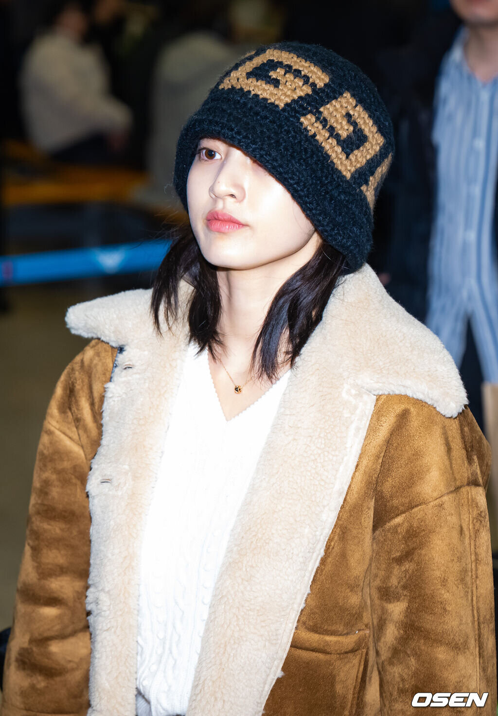 231218 TWICE Jihyo at Incheon International Airport | kpopping