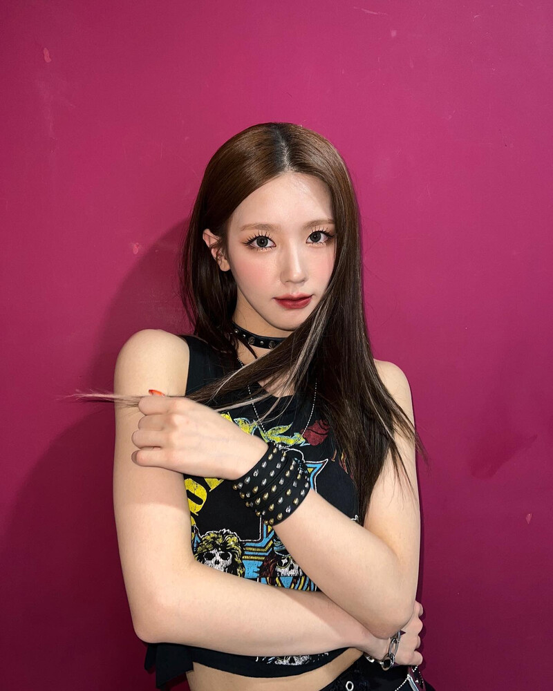 220326 (G)I-DLE Miyeon Instagram Update documents 1