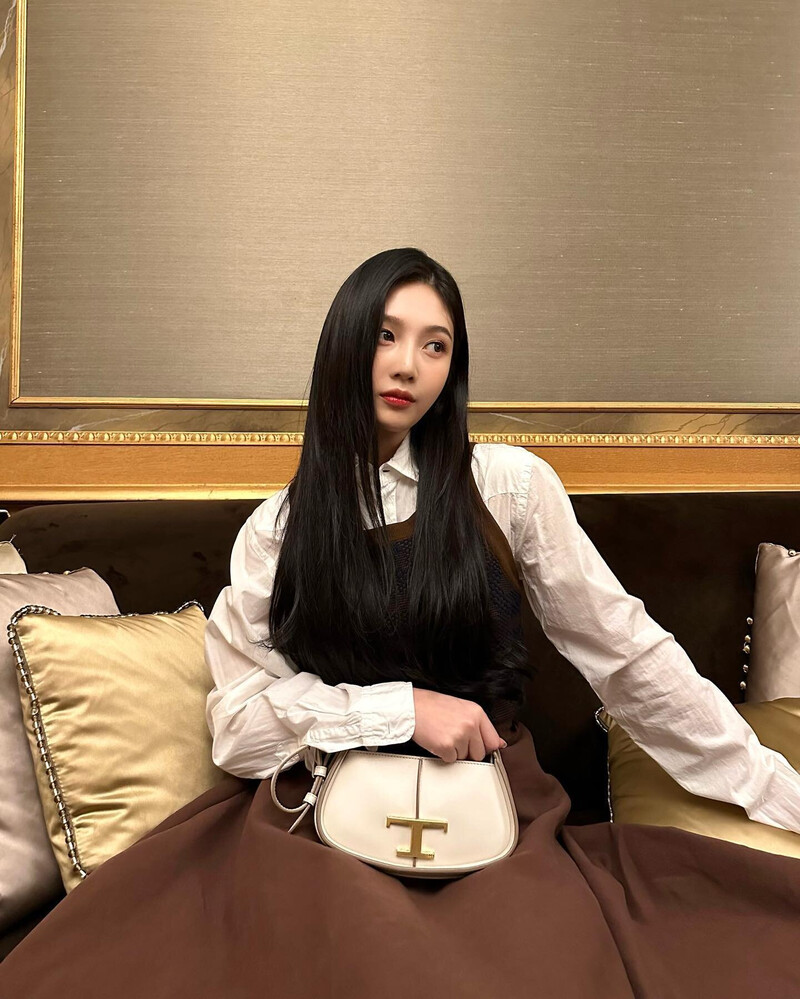 230227 Red Velvet Joy Instagram Update documents 8