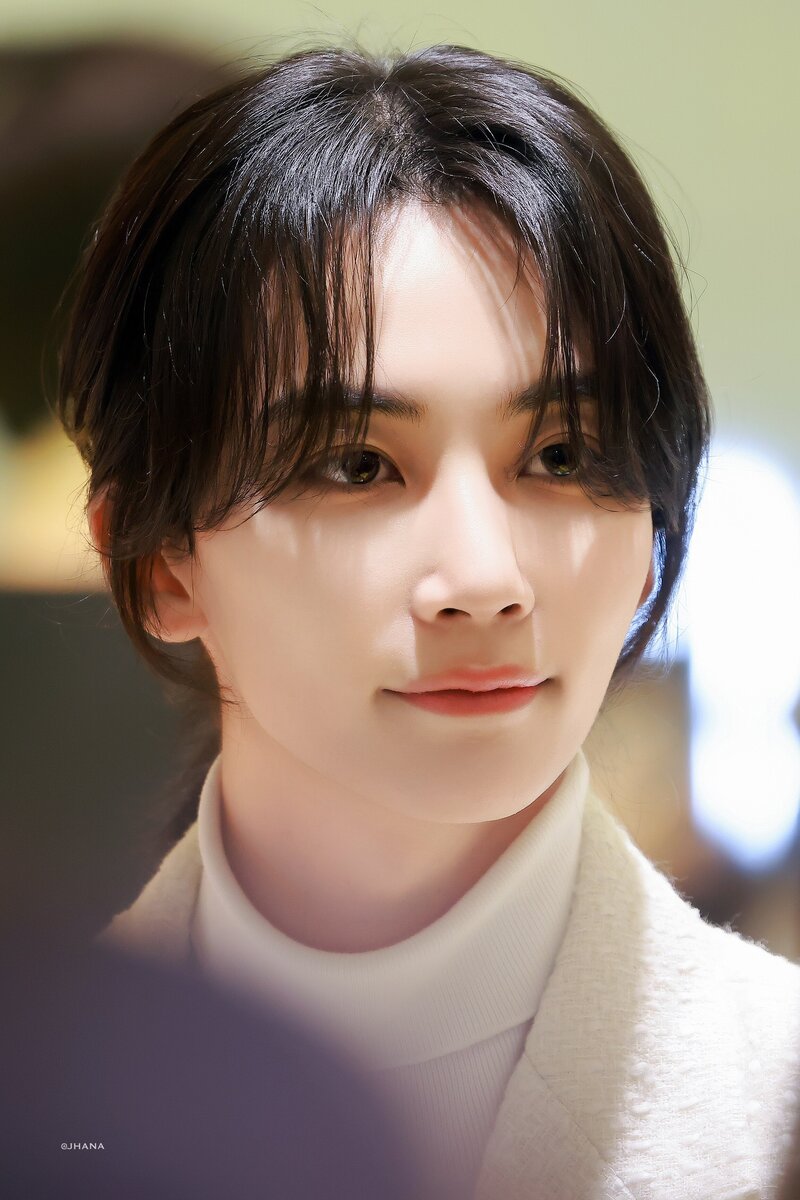 230303 SEVENTEEN Jeonghan at the Acqua Di Parma Perfume Launching Event documents 12