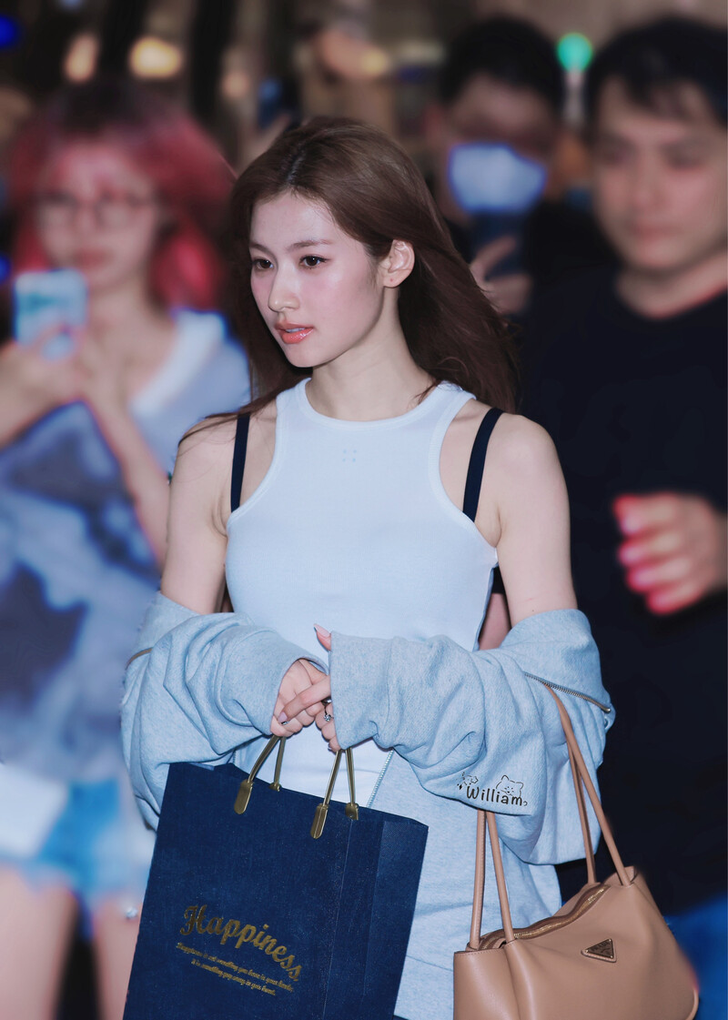 240722 TWICE Sana - GMP Airport documents 5