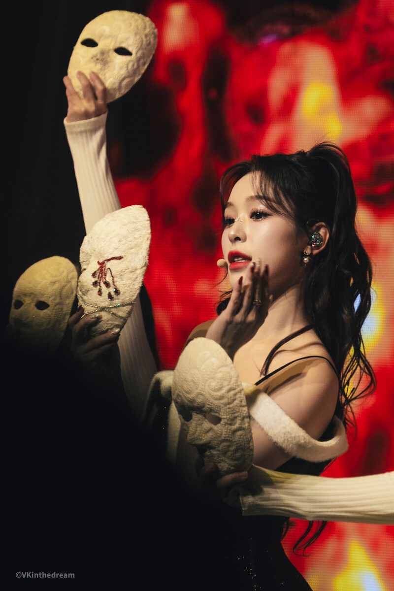 241224 Dreamcatcher Gahyun - '7 Doors of Christmas: A Lucky Encore' in Seoul Day 1 documents 1