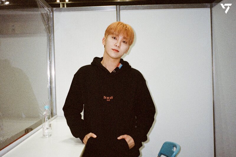 221206 SEVENTEEN ‘DREAM’ Release Event Behind film photo | Weverse documents 11