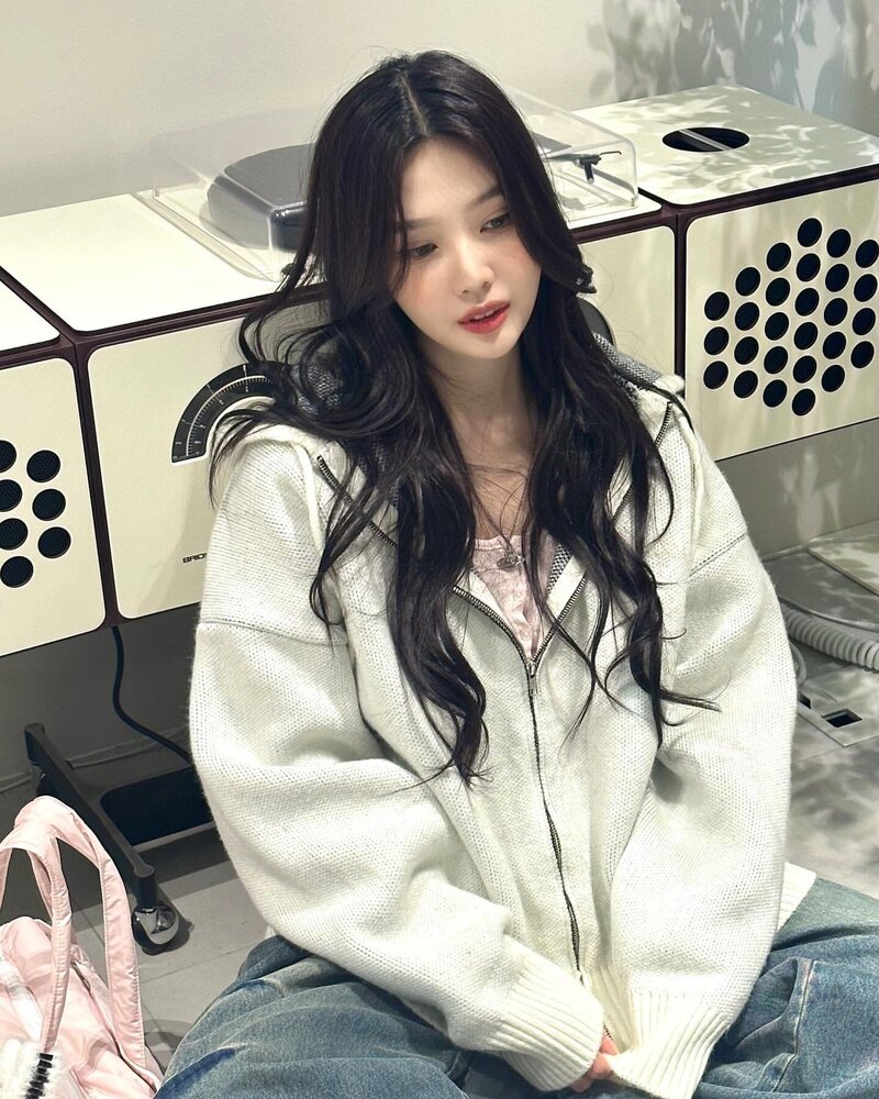 240125 Red Velvet Joy Instagram Update documents 2