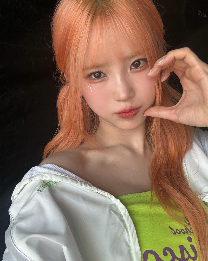 240803 fromis_9 Hayoung Instagram Update documents 5