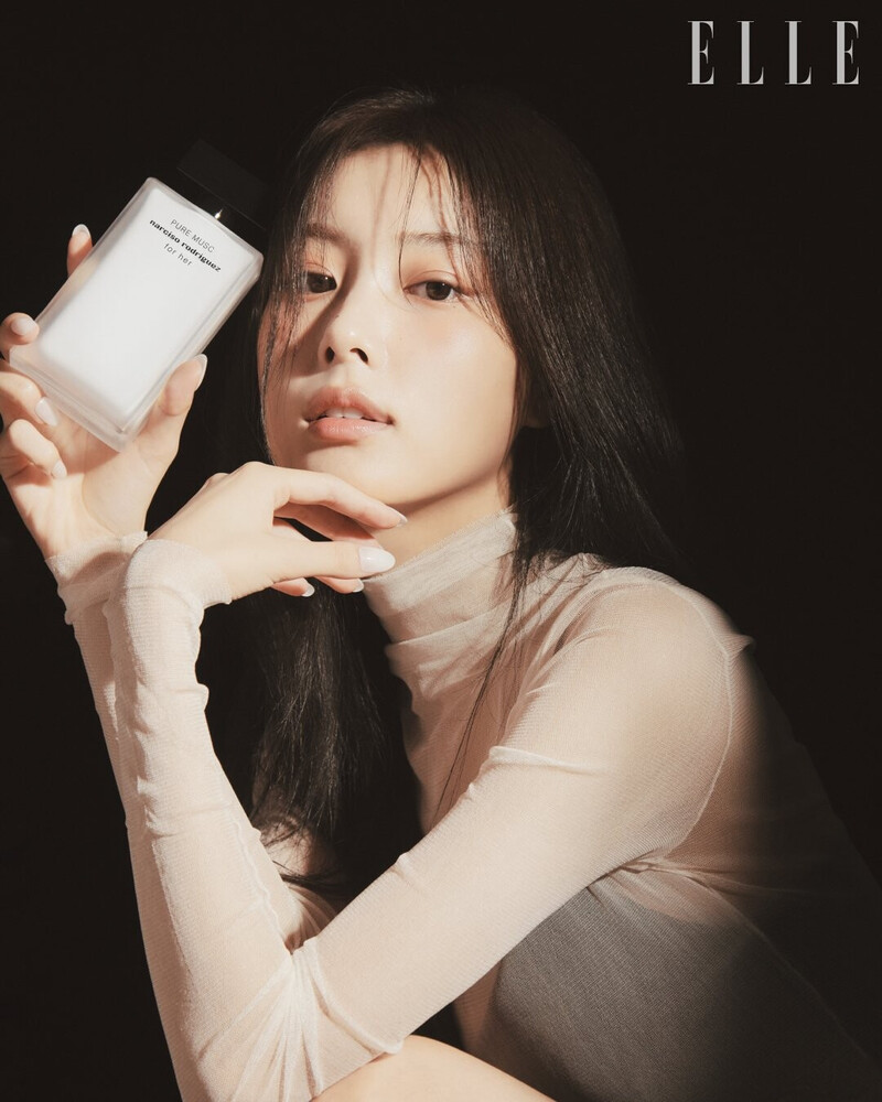 Kang Hyewon for ELLE Korea x Narciso Rodriguez Parfums June 2024 Issue documents 5