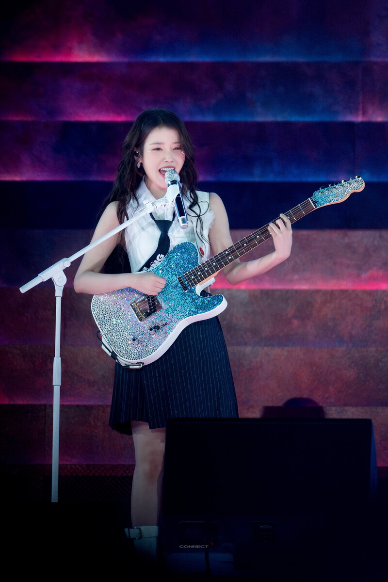 240921 IU - HEREH World Tour Concert Encore: The Winning in Seoul Day 1 documents 1