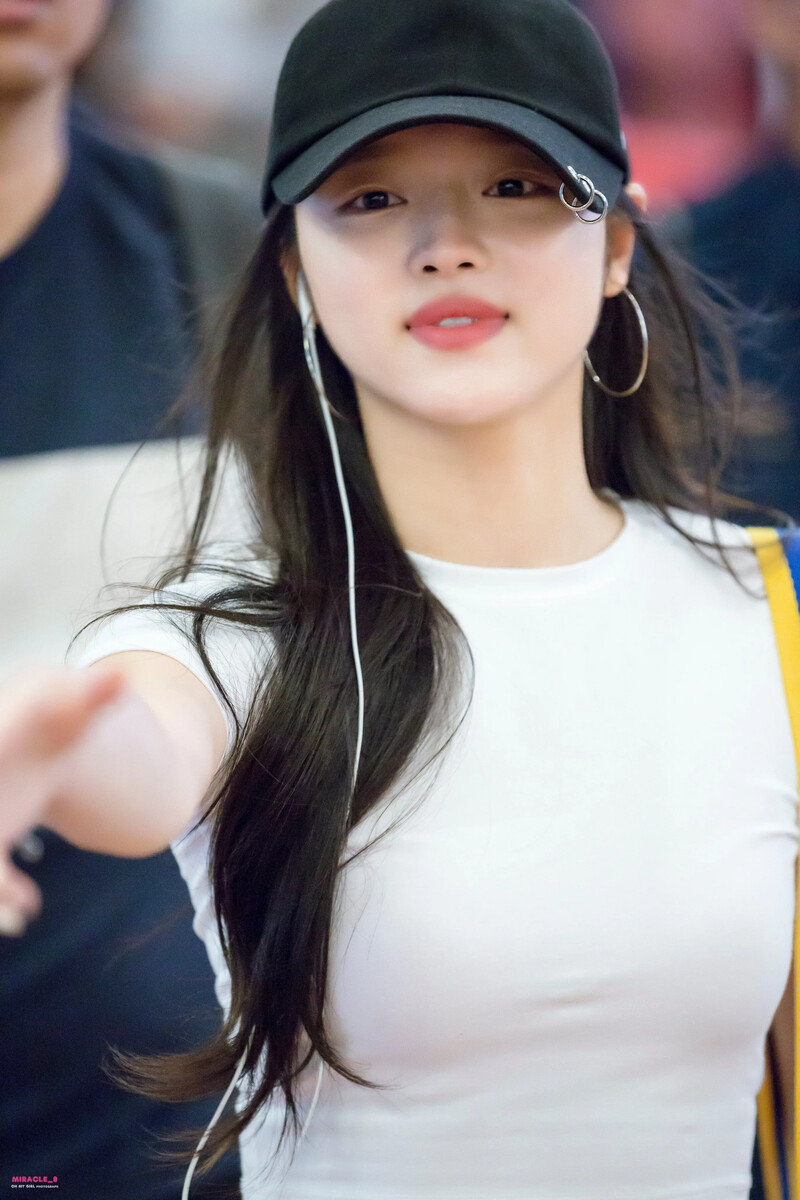 YooA249.jpg