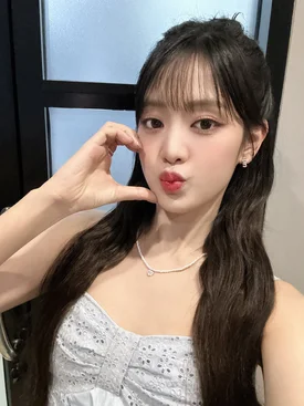 240319 - (G)I-DLE Twitter Update with MINNIE
