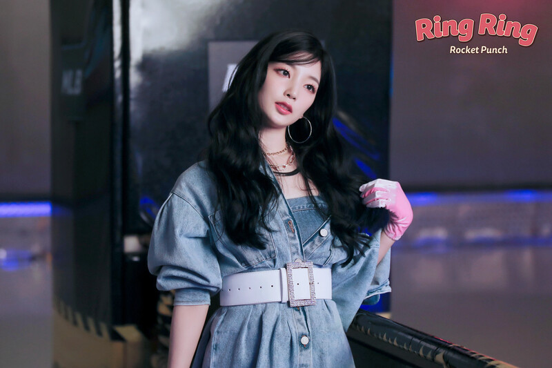 210508 Woollim Naver Post - Rocket Punch 'Ring Ring'  Jacket Shoot documents 5