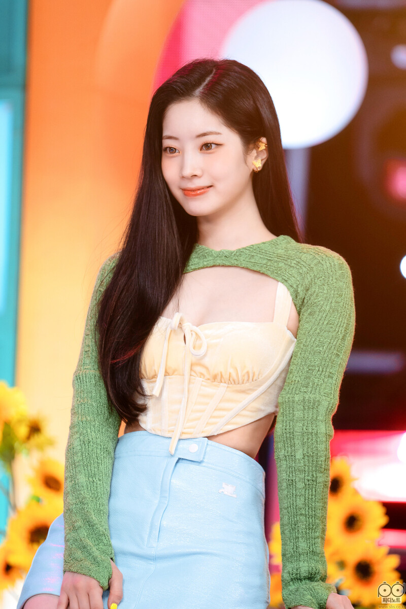 220828 TWICE Dahyun - 'Talk that Talk' at Inkigayo documents 1