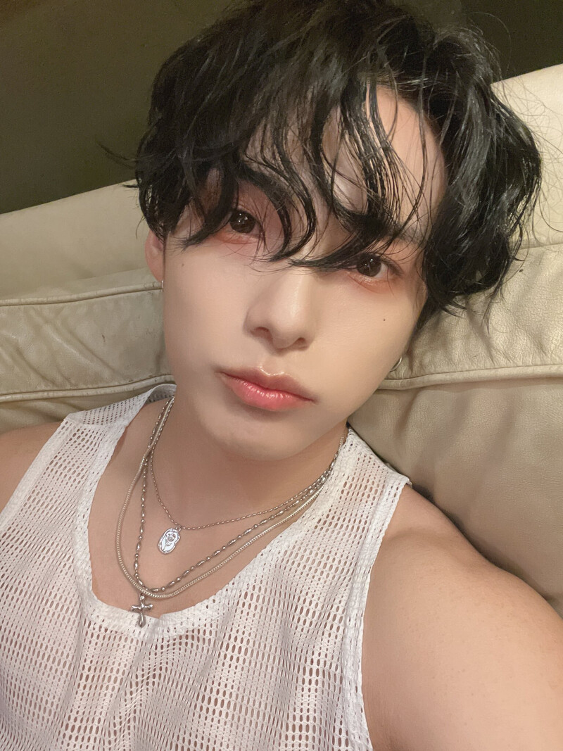 240629 - A.C.E Twitter Update with PARK JUNHEE documents 1