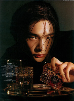 Hyujin for Kilian Paris x W Korea [scans]