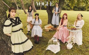 220722 STAYC for Vogue Korea