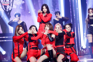 200826 Dreamcatcher - 'BOCA' at Show Champion (MBC Naver Update)