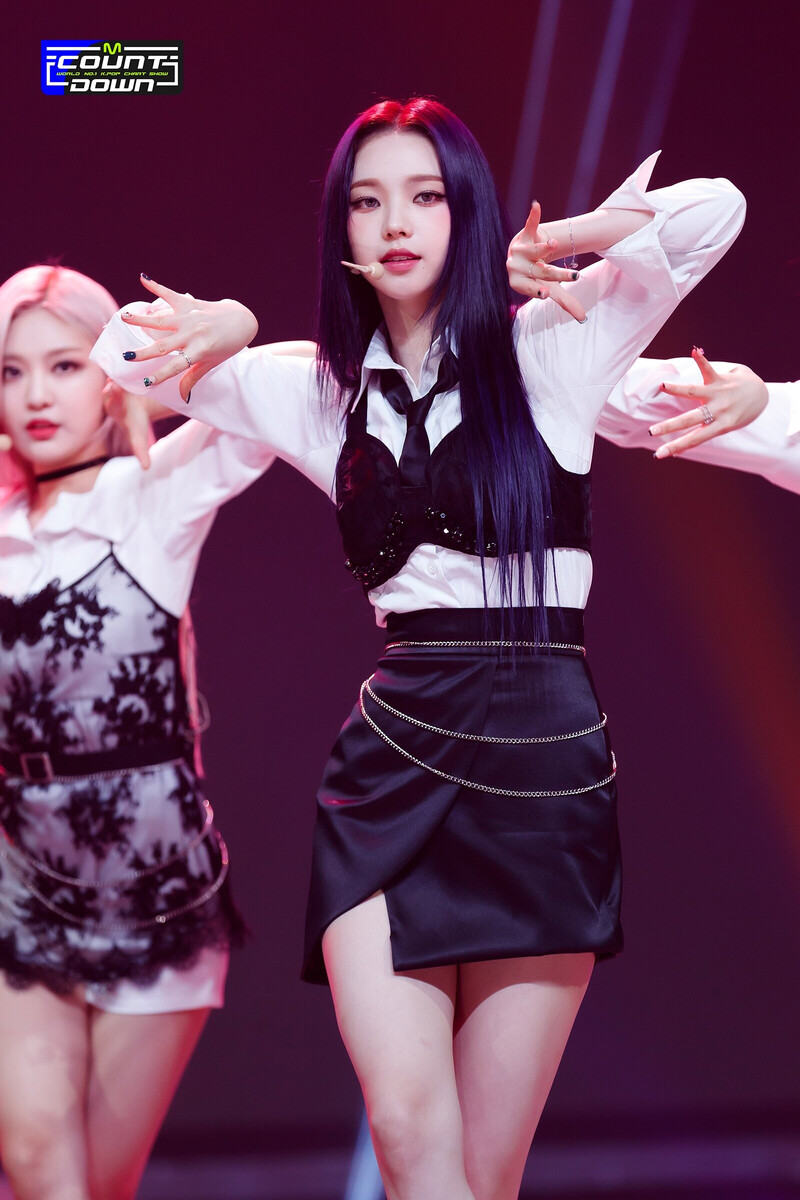 220714 aespa - 'Illusion' at M Countdown documents 19