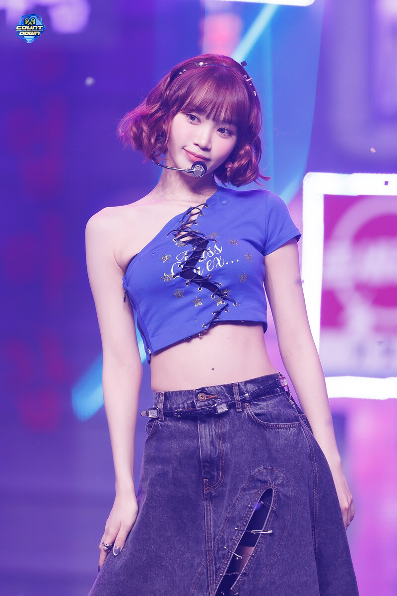 240905 LE SSERAFIM Chaewon - 'CRAZY' + '1-800-hot-n-fun' at M COUNTDOWN documents 12