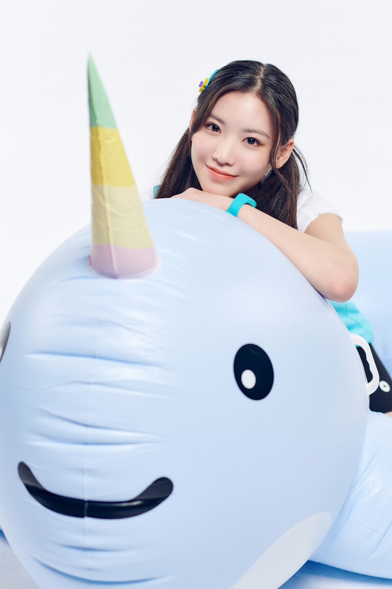 Girls Planet 999 - J Group Introduction Profile Photos - Kamikura Rei documents 4