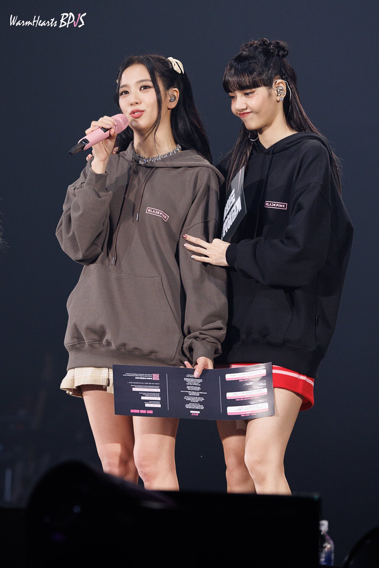 221016 BLACKPINK Jisoo & Lisa - 'BORN PINK' Concert in Seoul Day 2 |  Kpopping
