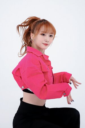 230411 MBC Naver - Kep1er Youngeun - Weekly Idol On-site Photos