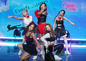 240902 Loossemble - 3rd Mini Album 'TTYL' Comeback Showcase