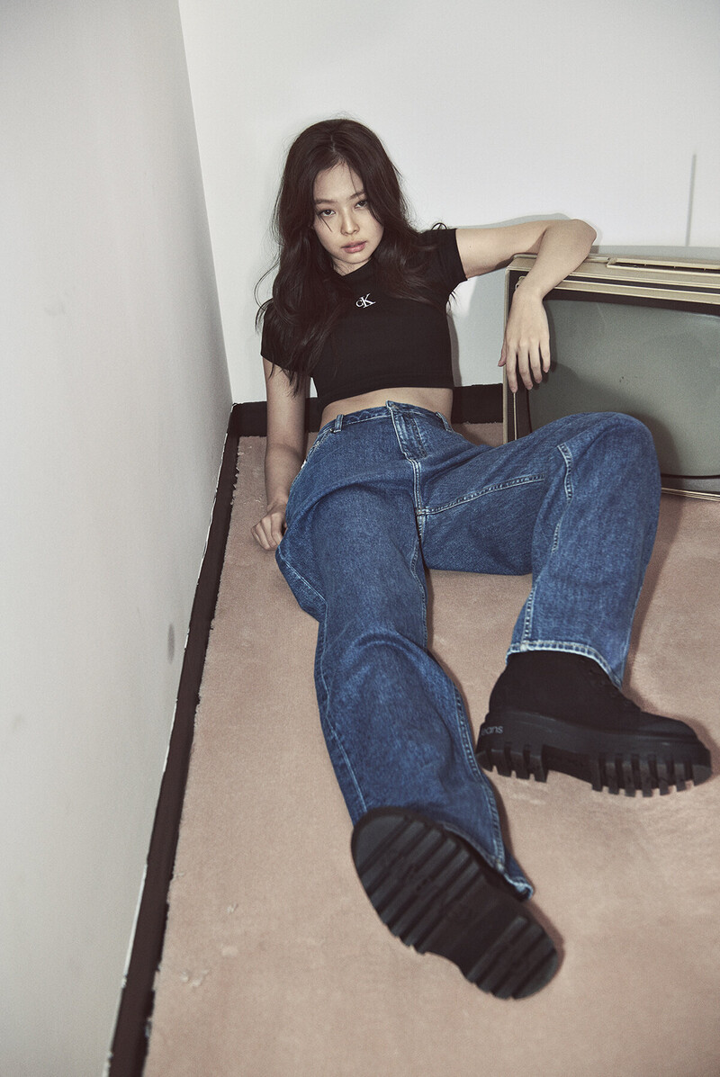 BLACKPINK Jennie for Calvin Klein 2022 SS Collection documents 1