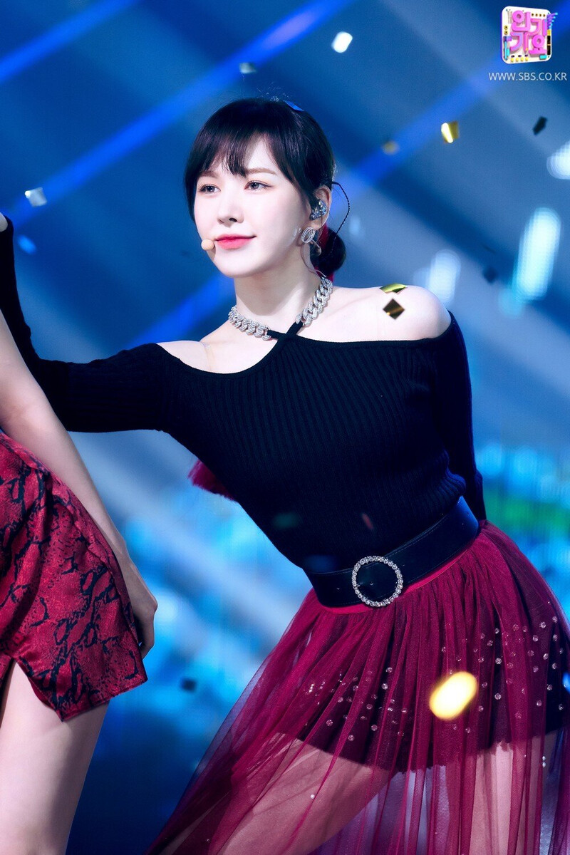 210829 Red Velvet - Queendom at Inkigayo documents 16