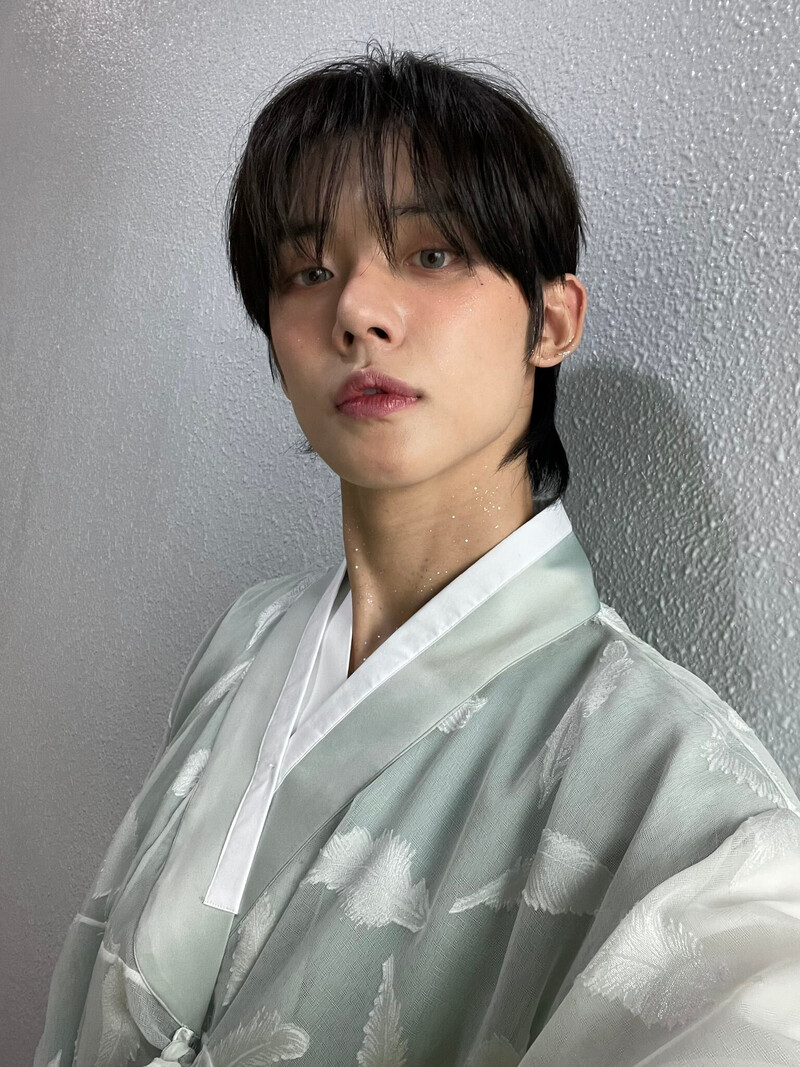 230212 TXT Twitter Update - Yeonjun documents 6