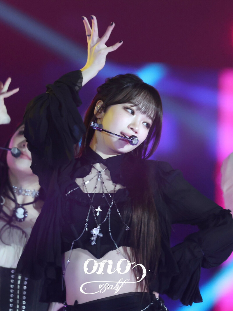 250104 Le sserafim Chaewon - at Golden Disc Awards 2025 documents 4